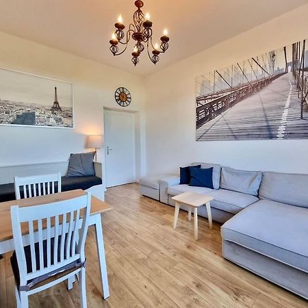 2 Room Apartment Near Station Neustadt In Dresden Neustadt Esterno foto