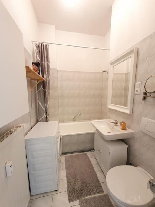 2 Room Apartment Near Station Neustadt In Dresden Neustadt Esterno foto