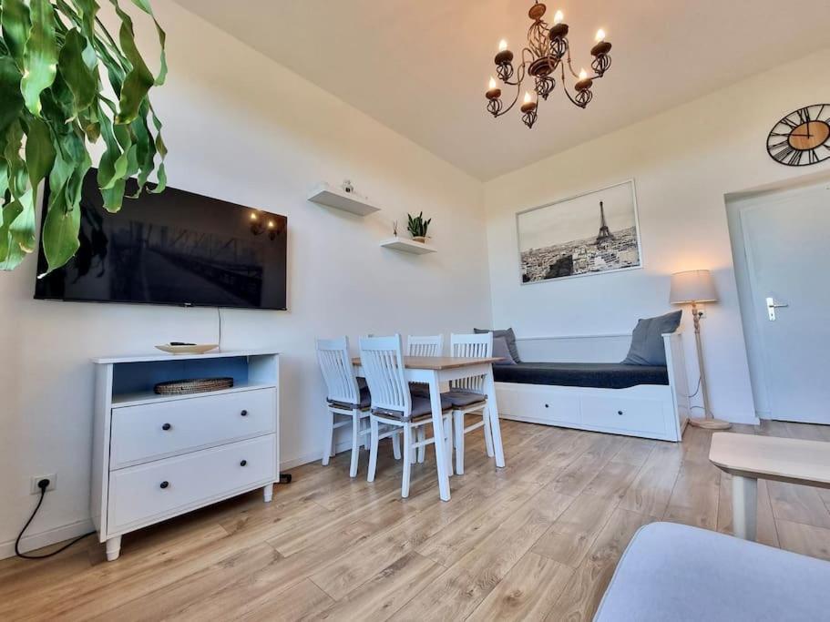 2 Room Apartment Near Station Neustadt In Dresden Neustadt Esterno foto